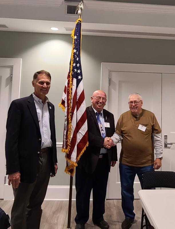 38th District Republicans give flags to Millville center Cape Gazette